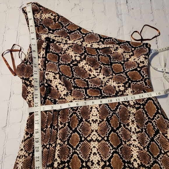 BCBGMAXAZRIA One Shoulder Animal Print Dress Size L - Picture 10 of 12